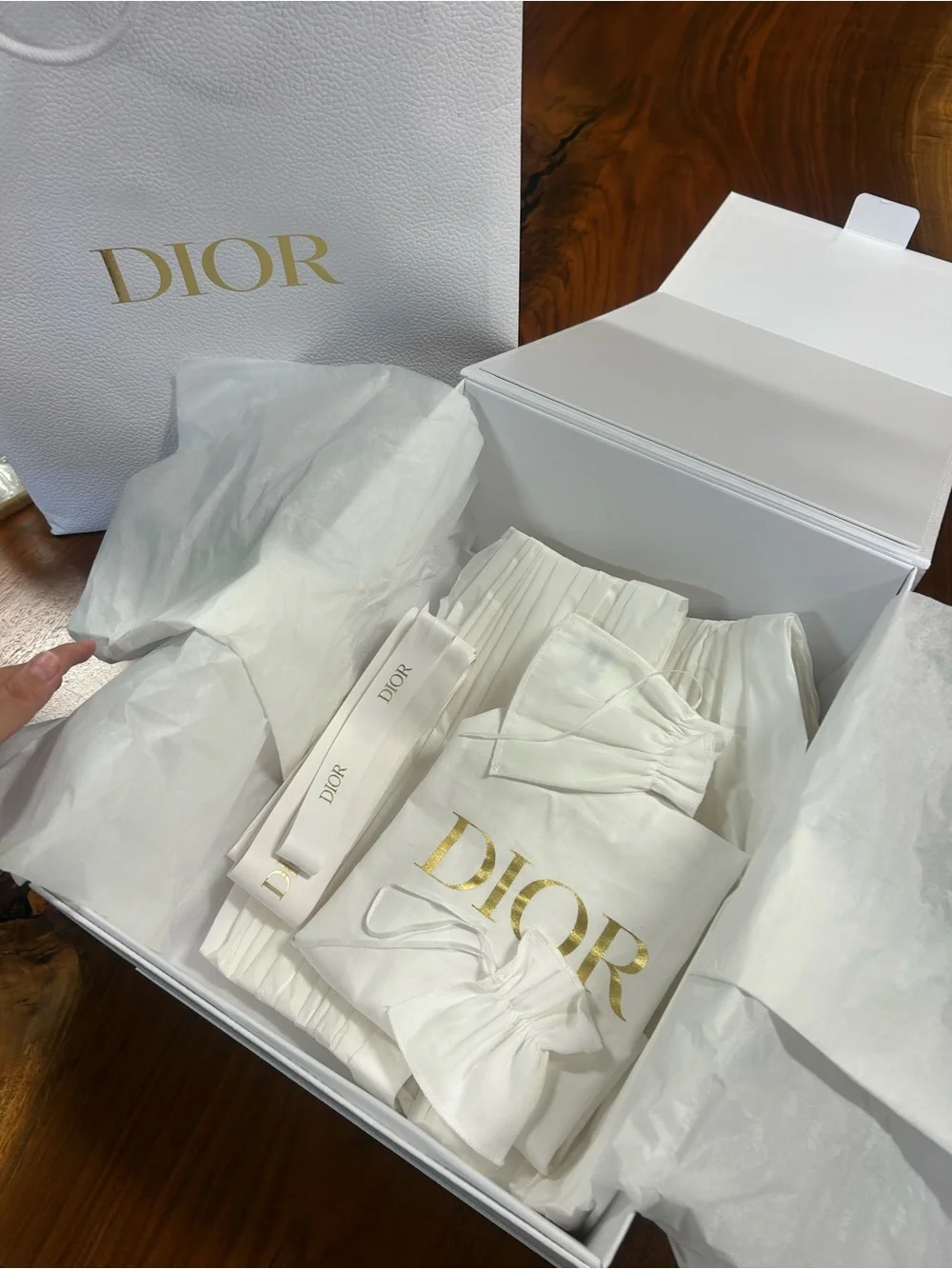 DIOR White and Gold Branded Gift Set